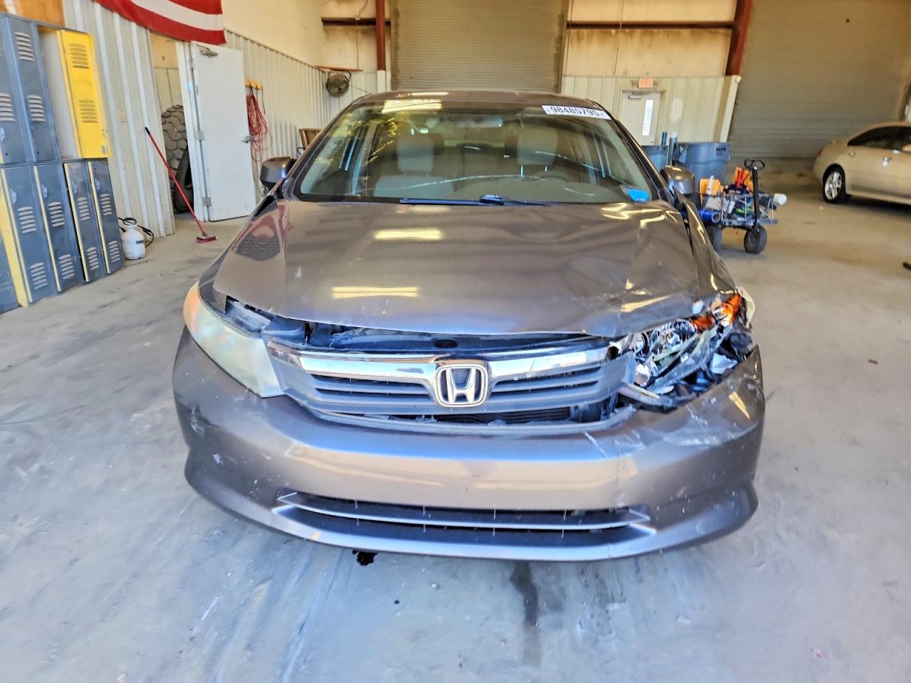 2012 HONDA CIVIC LX photo 9