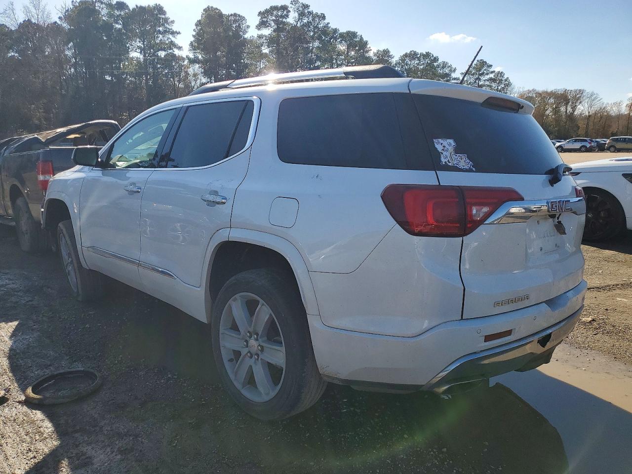 2019 GMC ACADIA DENALI photo 2