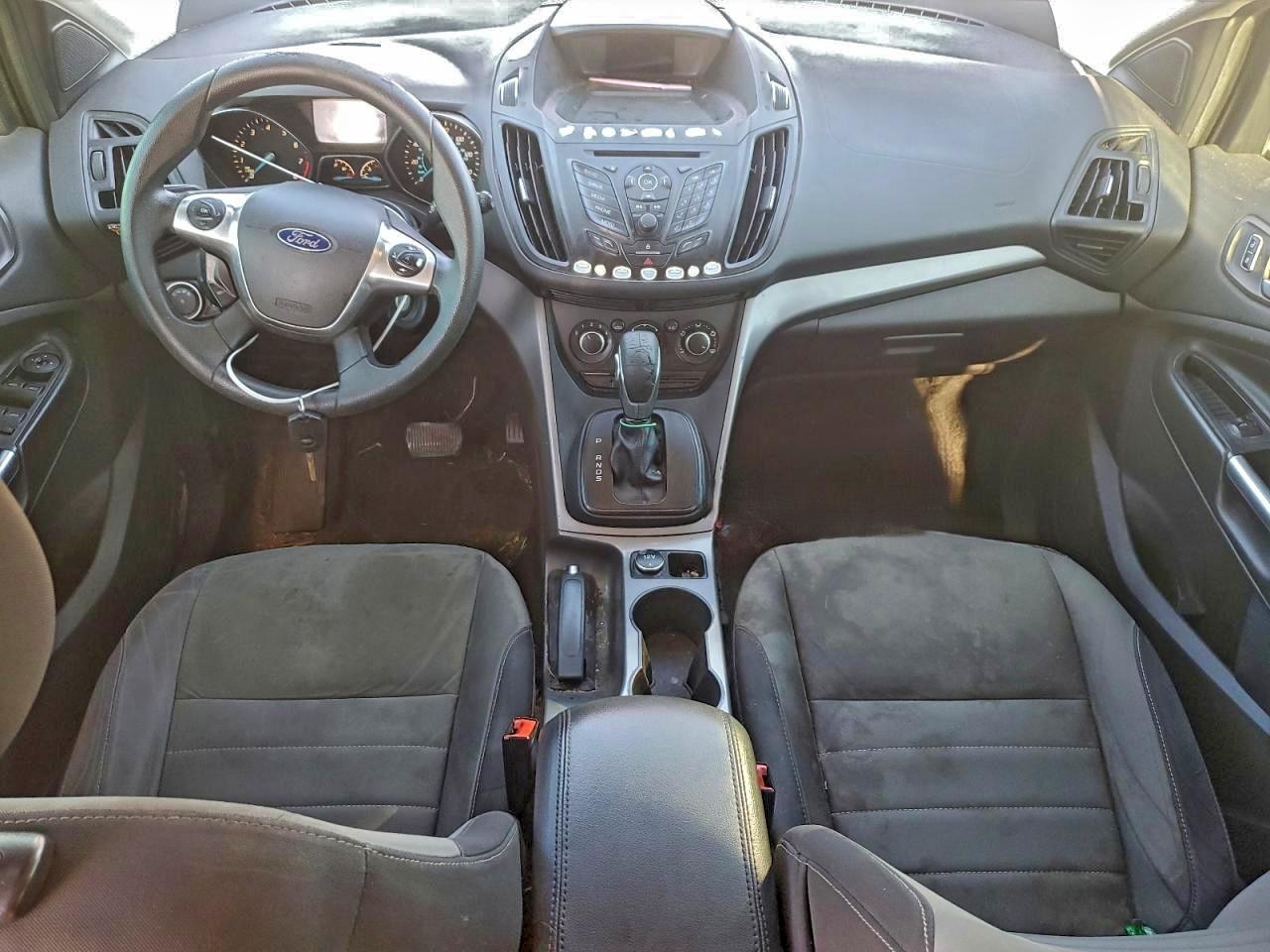 2015 FORD ESCAPE SE photo 8