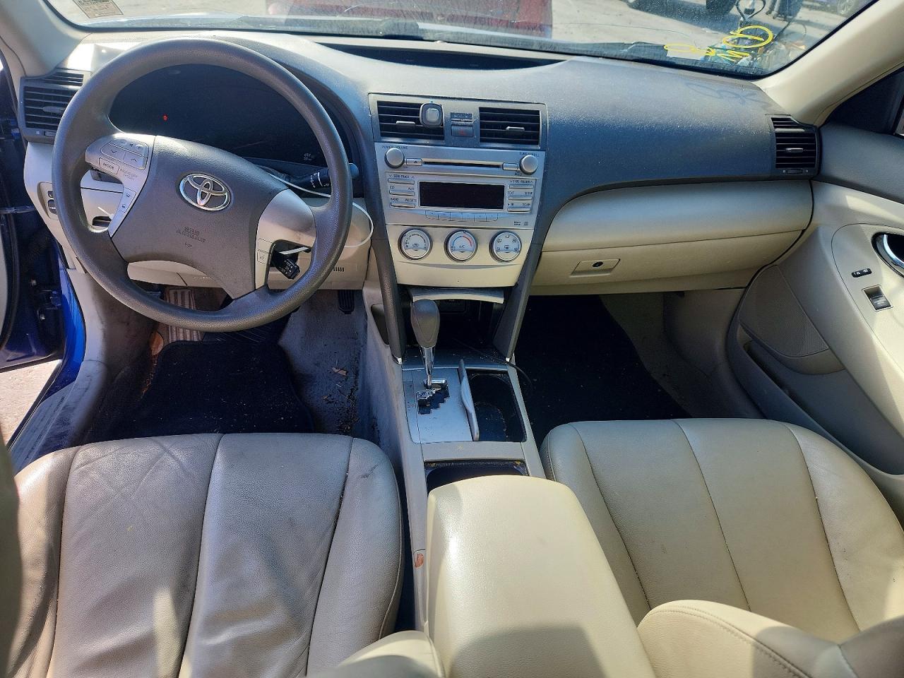 2011 TOYOTA CAMRY BASE photo 8