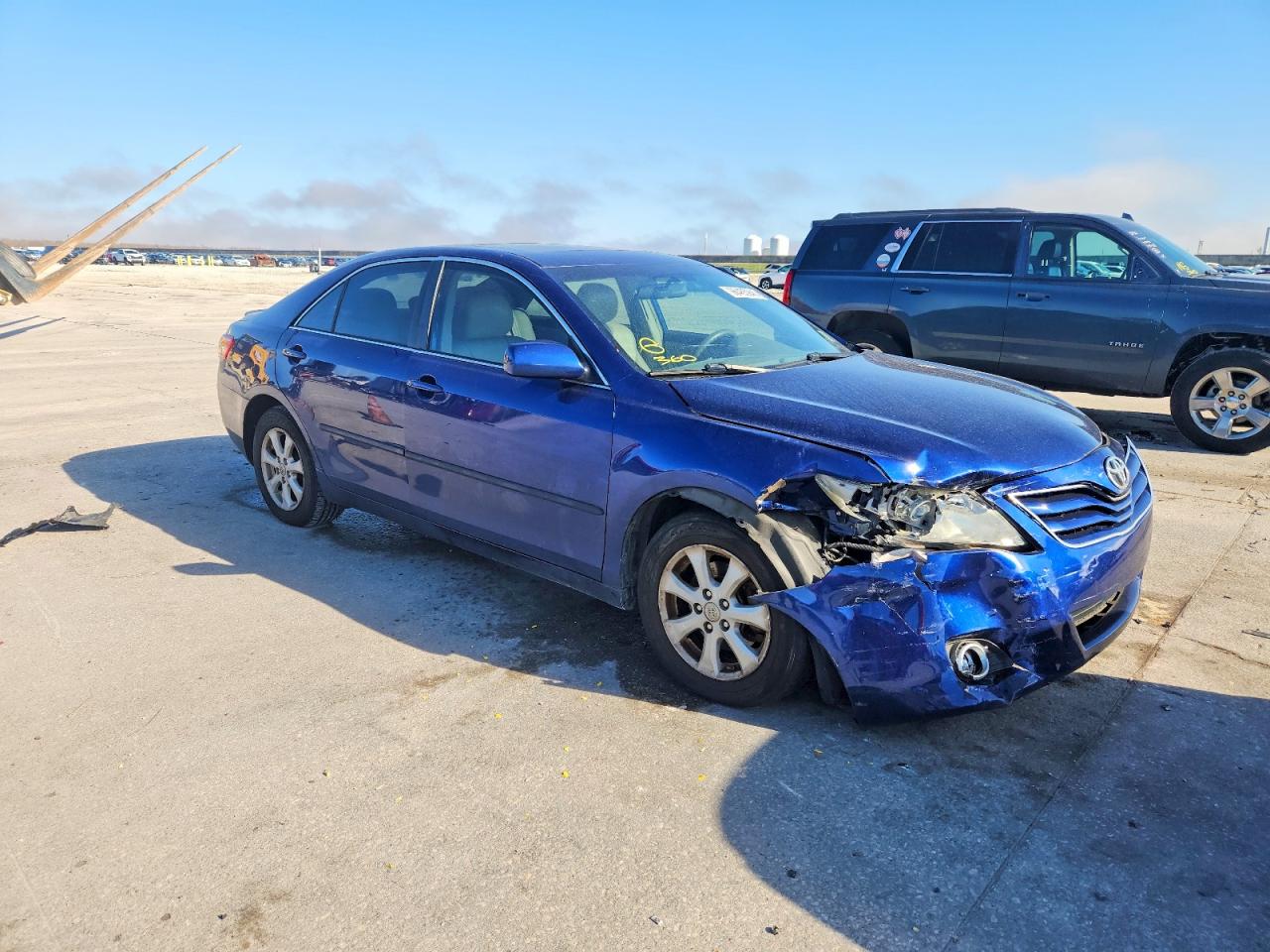 2011 TOYOTA CAMRY BASE photo 4