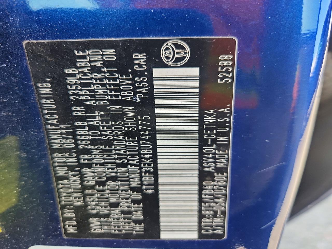 2011 TOYOTA CAMRY BASE photo 12