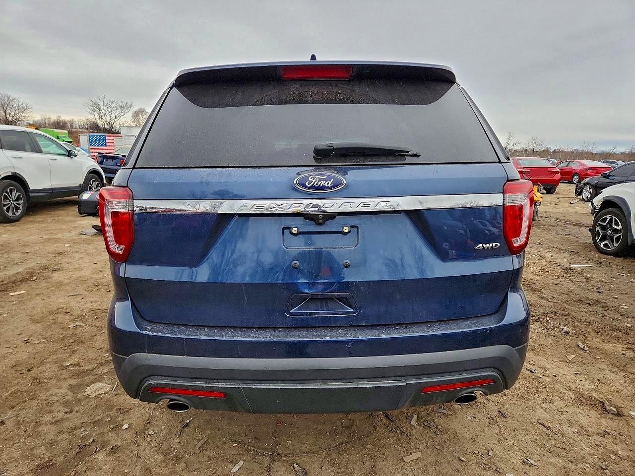 2017 FORD EXPLORER photo 6
