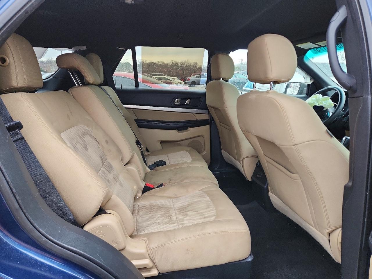 2017 FORD EXPLORER photo 11