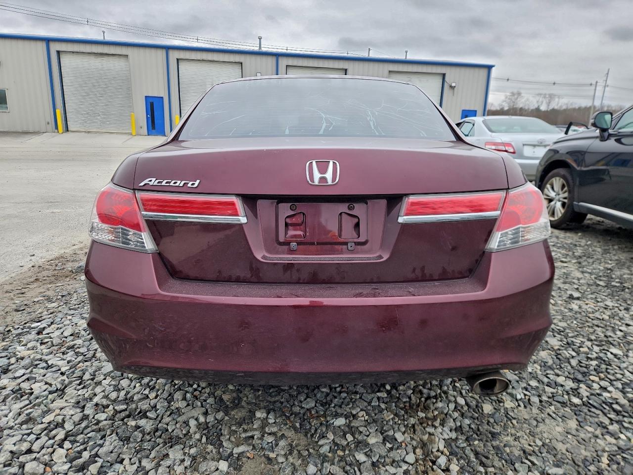 2011 HONDA ACCORD LXP photo 6