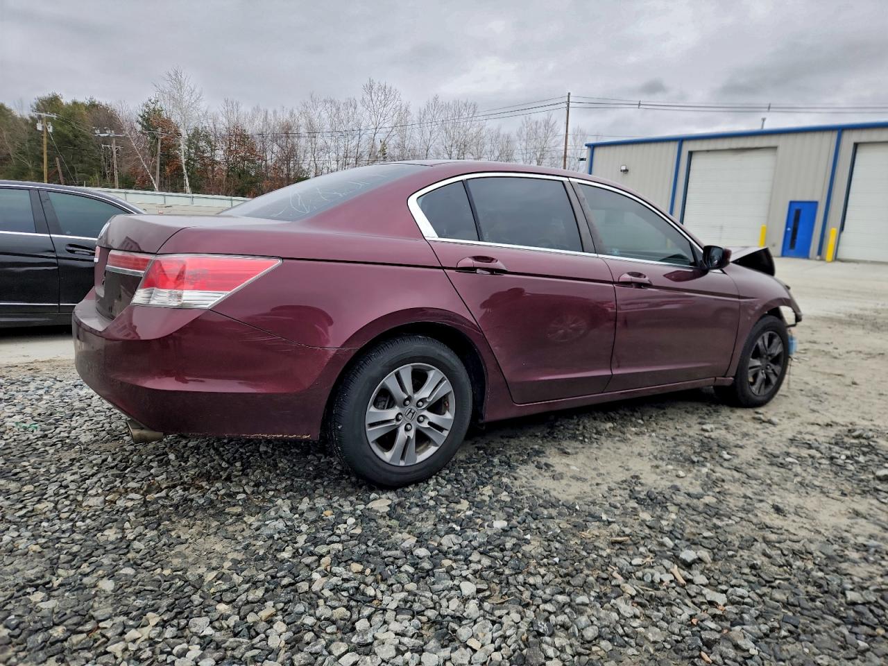 2011 HONDA ACCORD LXP photo 3