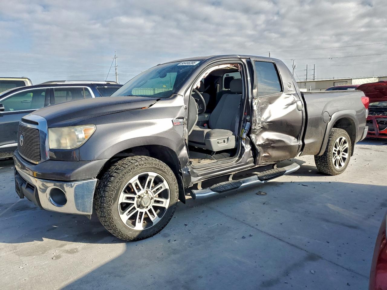 2012 TOYOTA TUNDRA