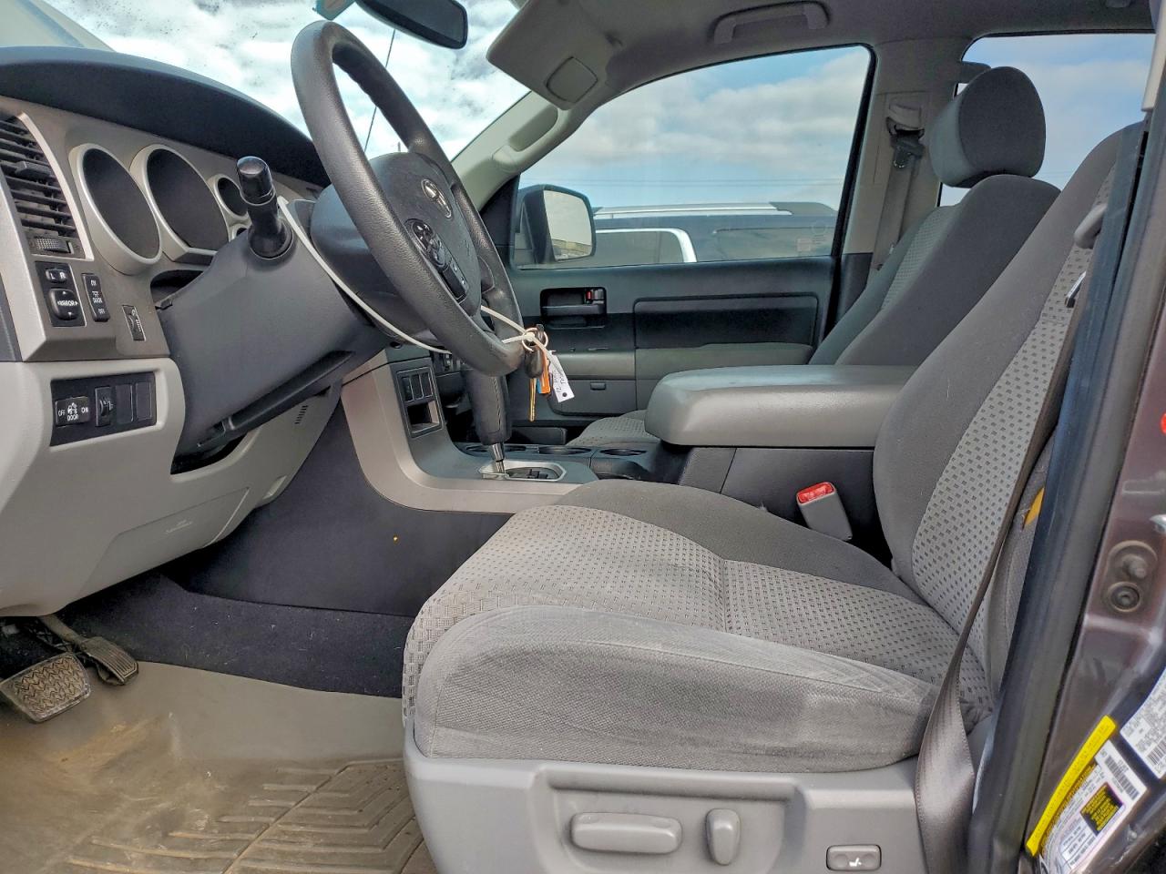 2012 TOYOTA TUNDRA DOUBLE CAB SR5 photo 13