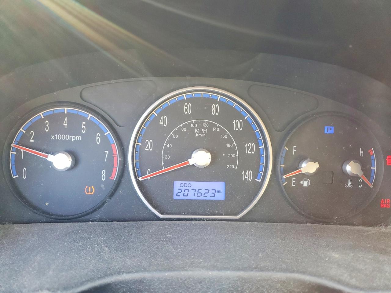 2009 HYUNDAI SANTA FE GLS photo 9