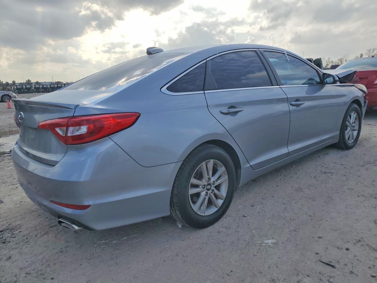 2016 HYUNDAI SONATA SE photo 3