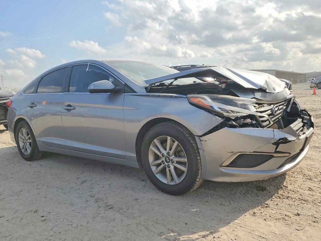 2016 HYUNDAI SONATA SE photo 4