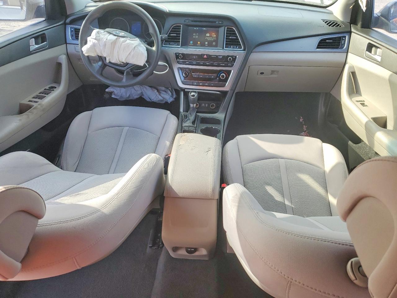 2016 HYUNDAI SONATA SE photo 8
