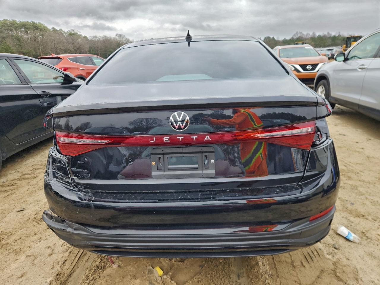2025 VOLKSWAGEN JETTA SPORT photo 6
