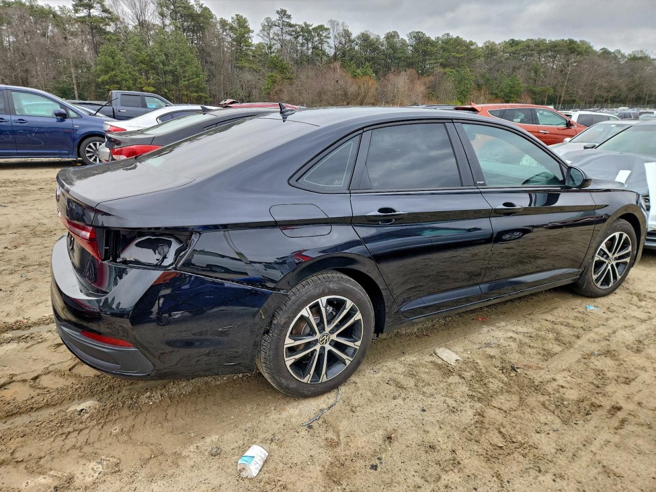 2025 VOLKSWAGEN JETTA SPORT photo 3