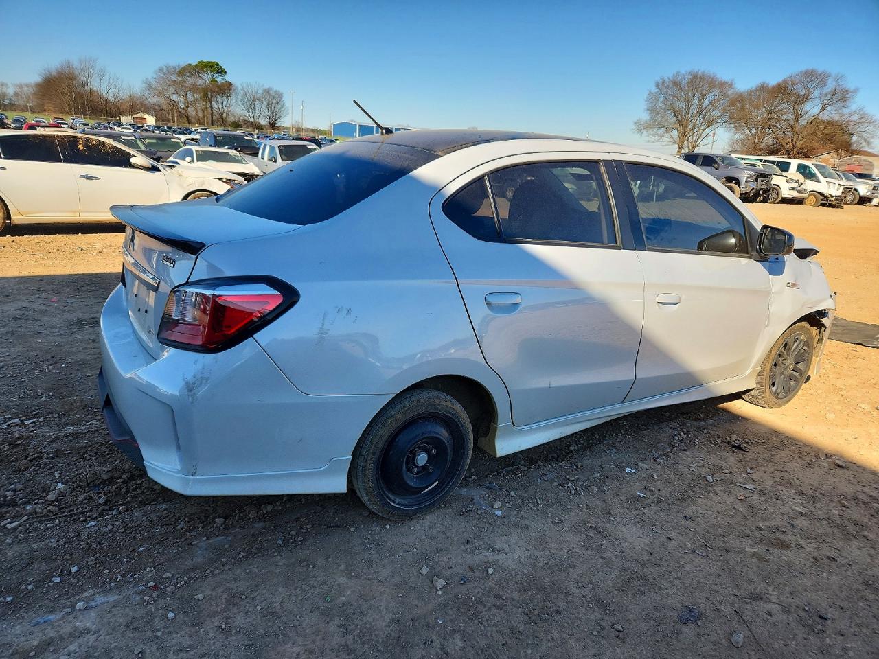 2024 MITSUBISHI MIRAGE G4 ES photo 3