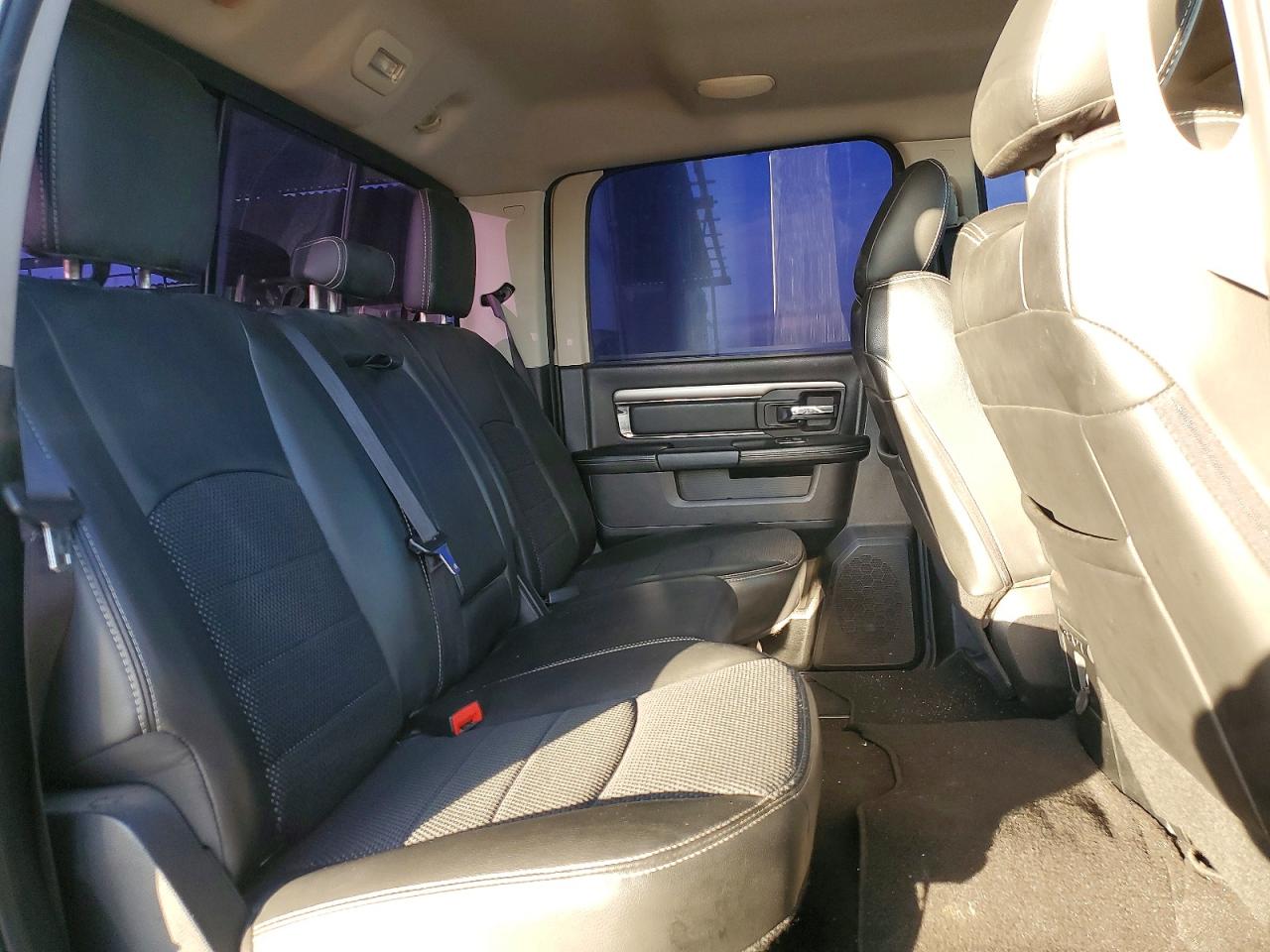 2016 RAM 1500 SPORT photo 10
