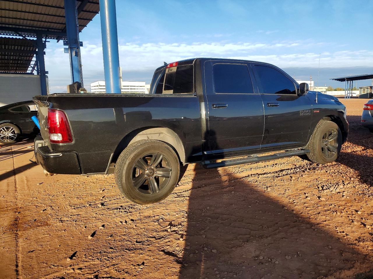 2016 RAM 1500 SPORT photo 3
