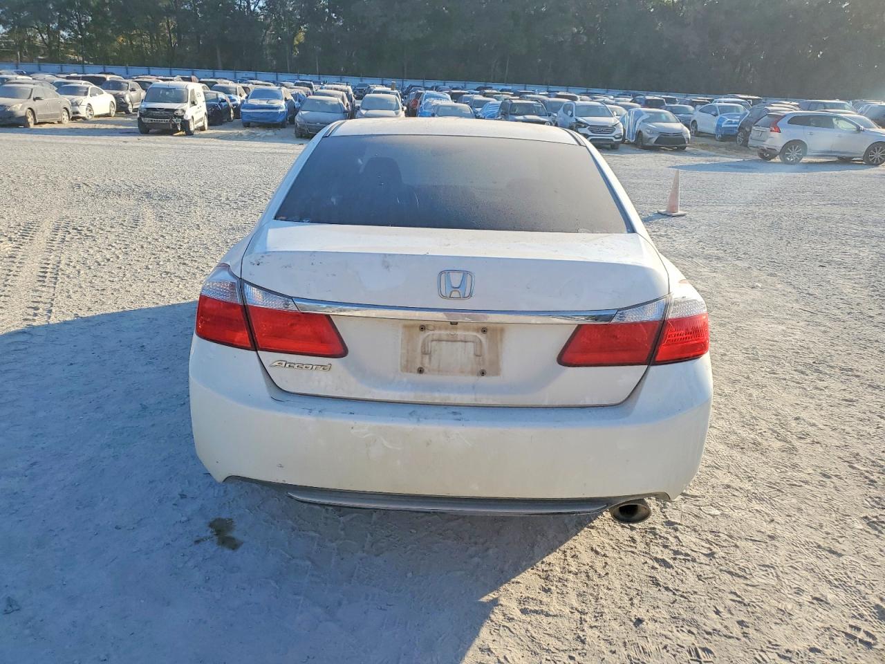 2015 HONDA ACCORD LX photo 6