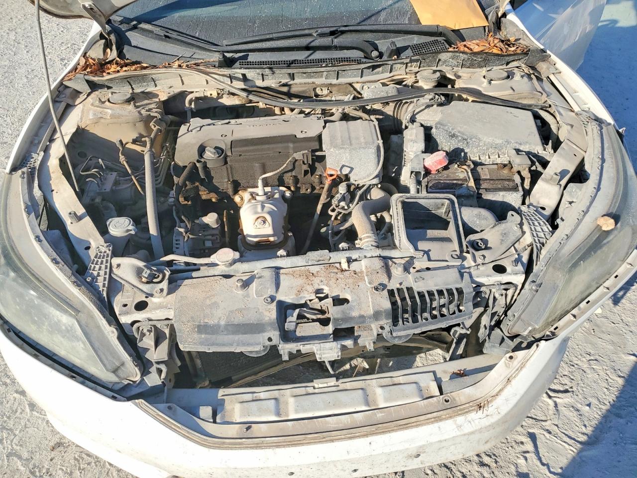 2015 HONDA ACCORD LX photo 11