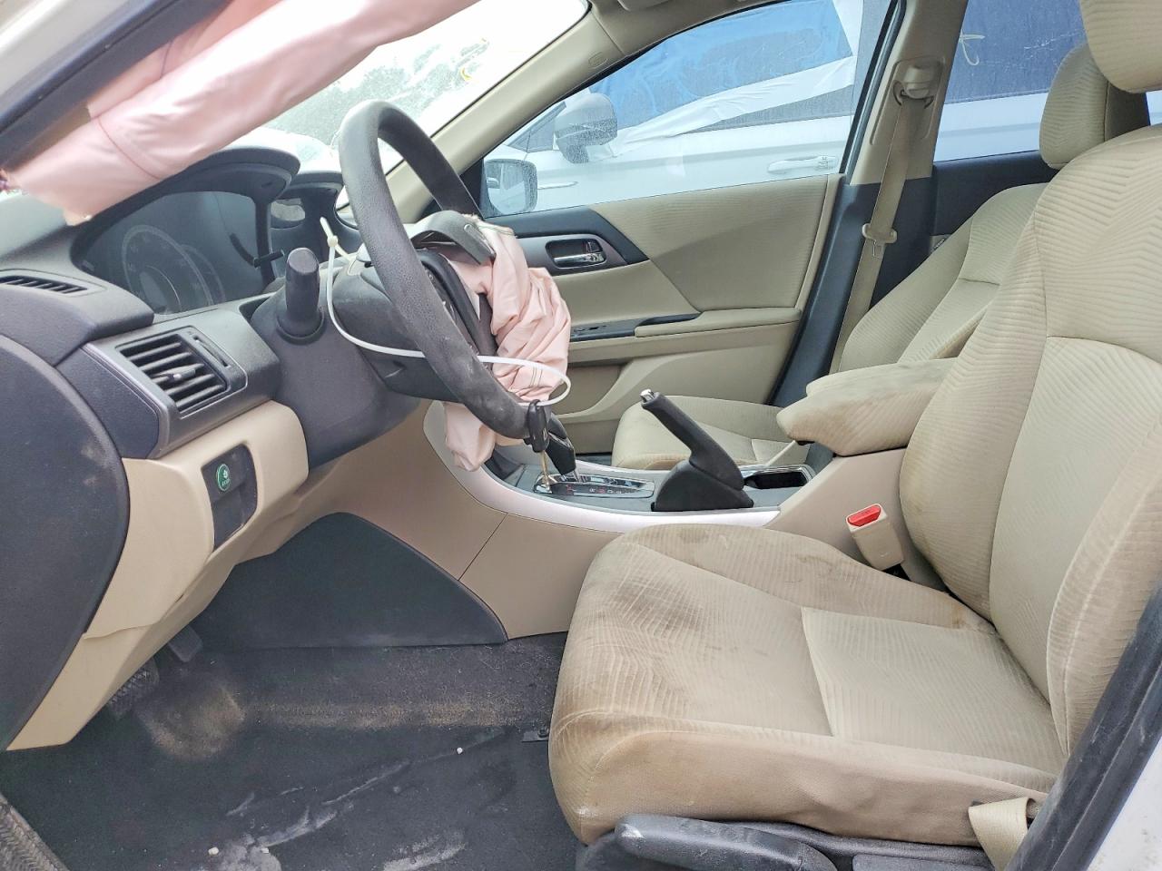 2015 HONDA ACCORD LX photo 7