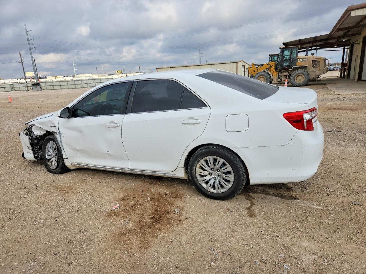 2014 TOYOTA CAMRY HYBRID photo 2