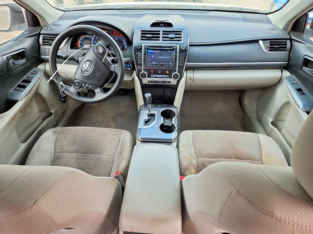 2014 TOYOTA CAMRY HYBRID photo 8