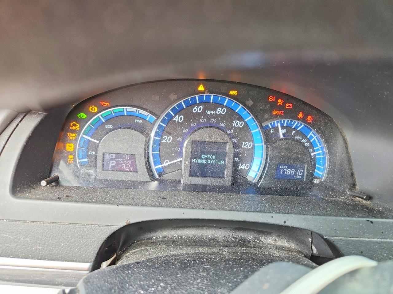 2014 TOYOTA CAMRY HYBRID photo 9