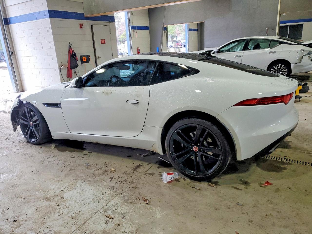 2016 JAGUAR F-TYPE photo 4