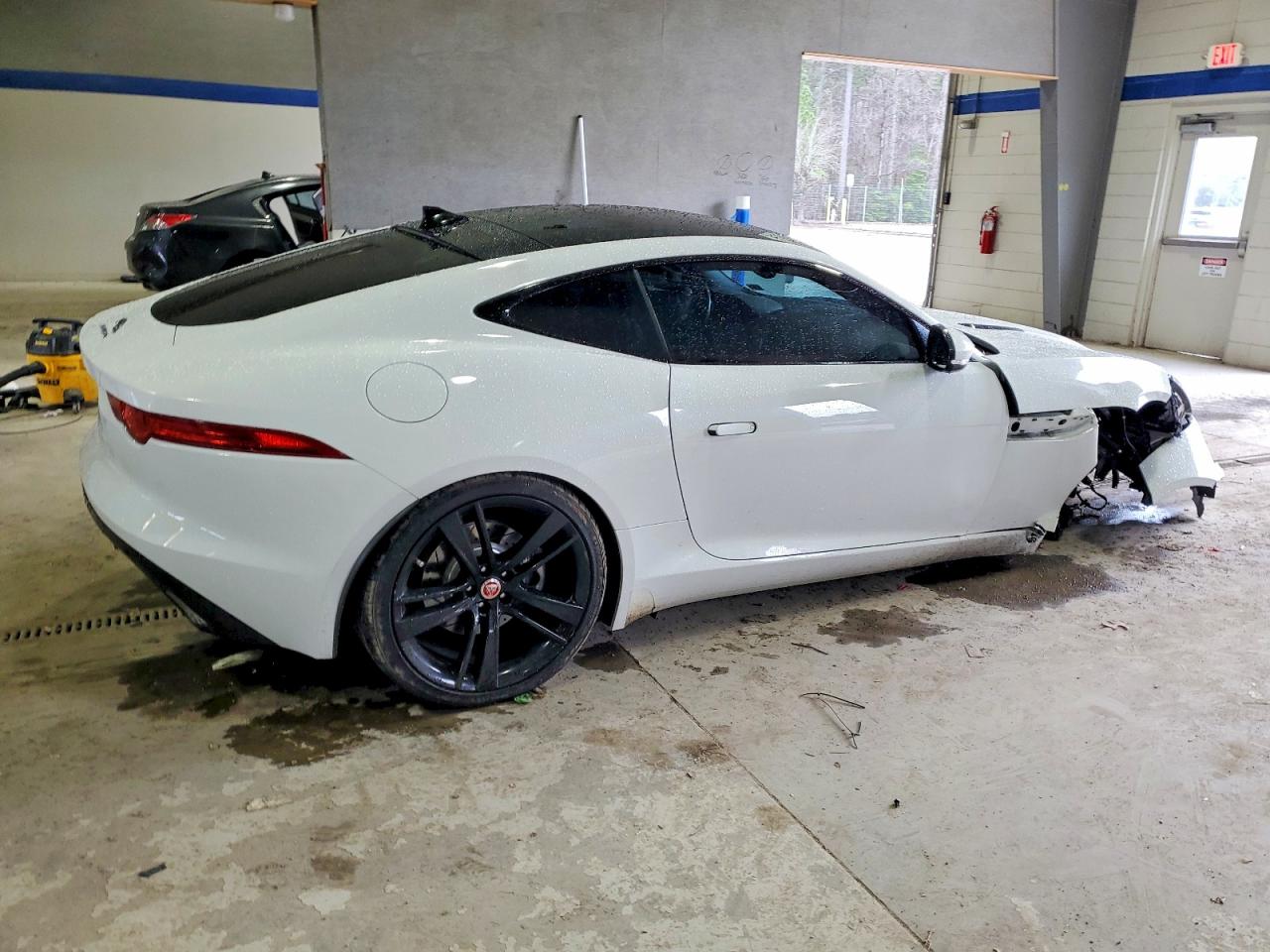 2016 JAGUAR F-TYPE photo 7
