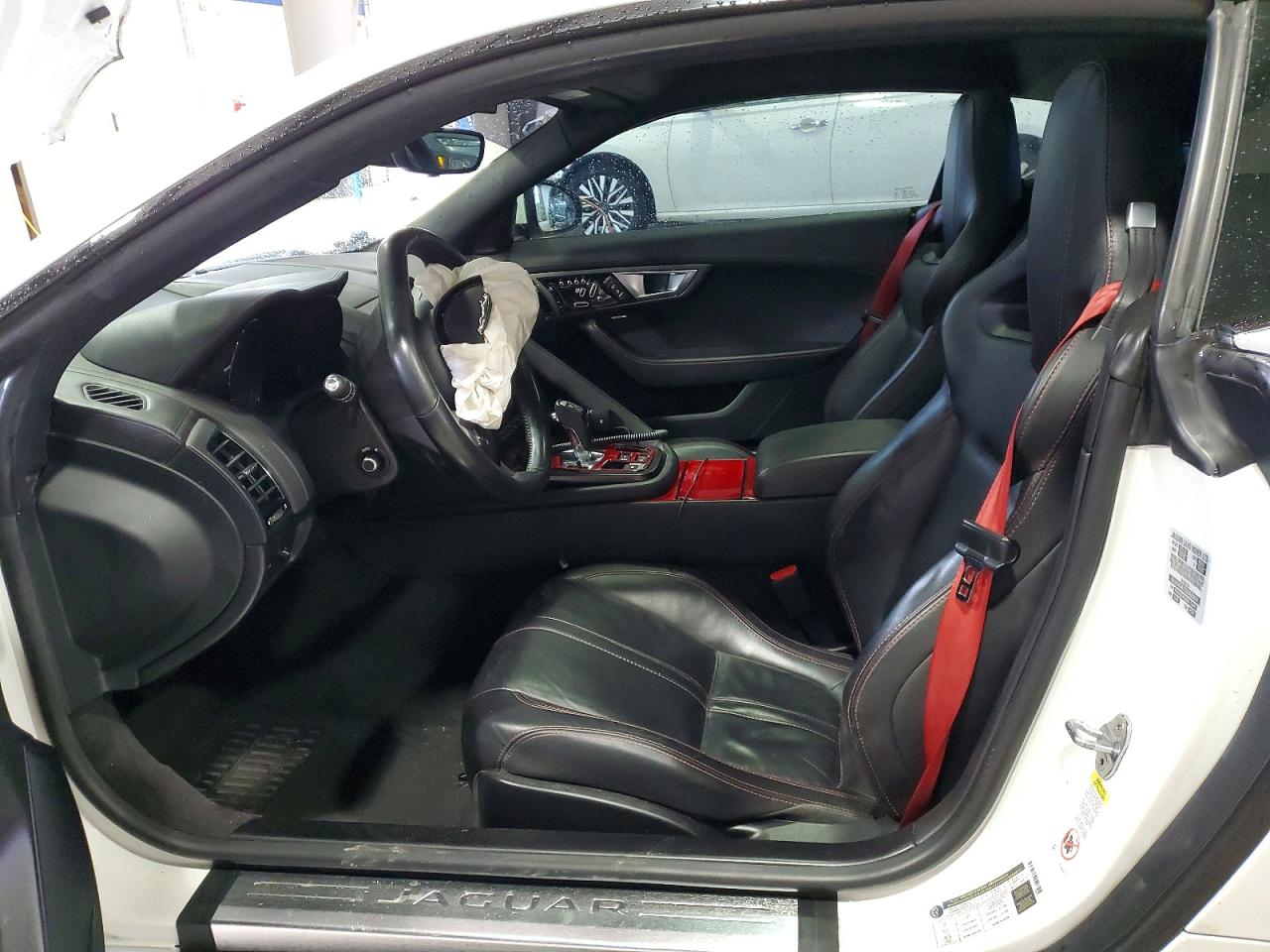 2016 JAGUAR F-TYPE photo 19
