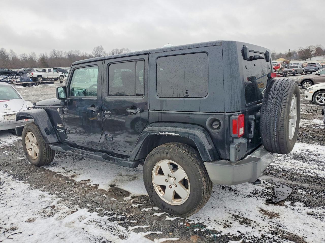 2010 JEEP WRANGLER UNLIMITED SAHARA photo 2