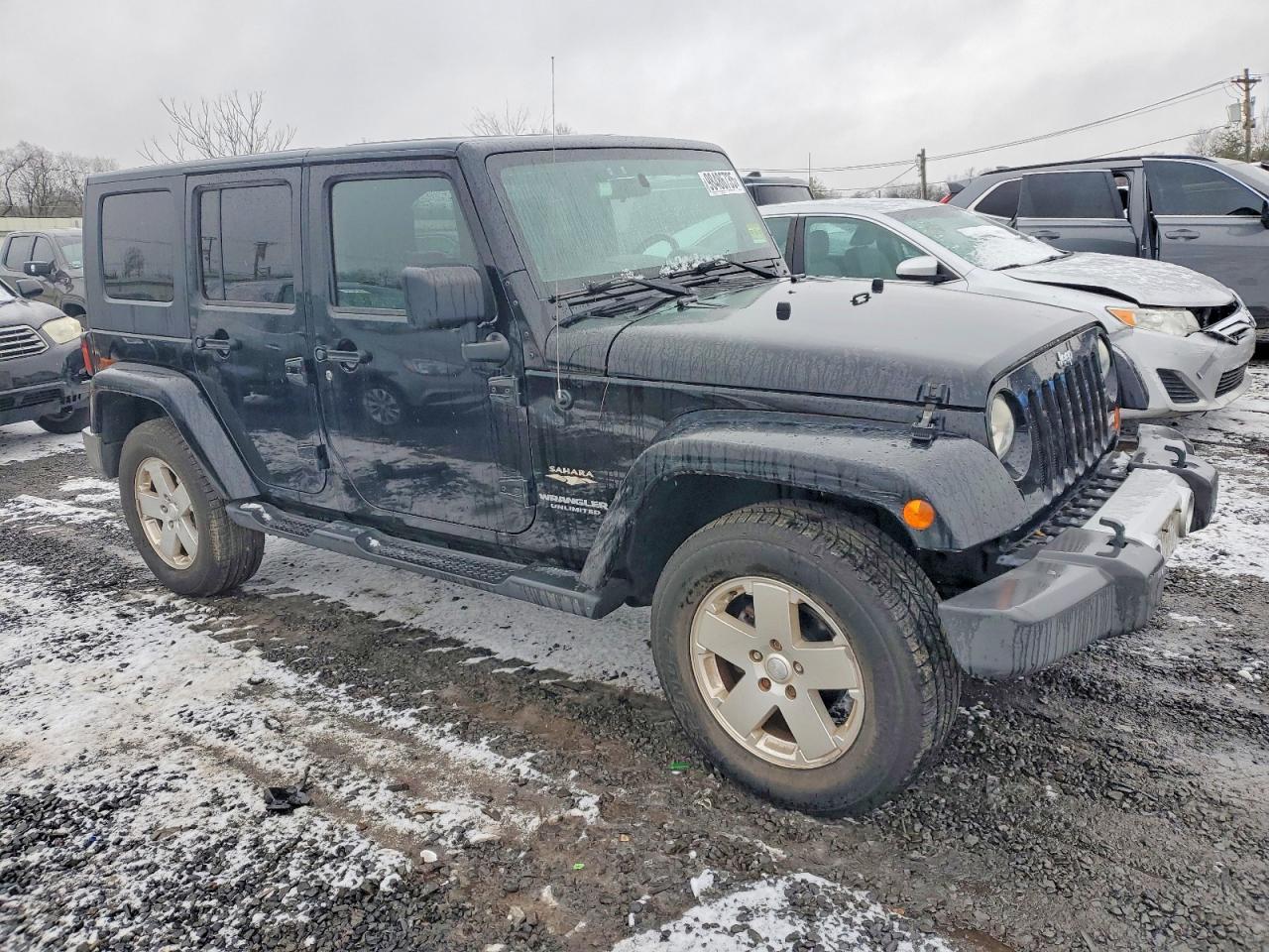 2010 JEEP WRANGLER UNLIMITED SAHARA photo 4