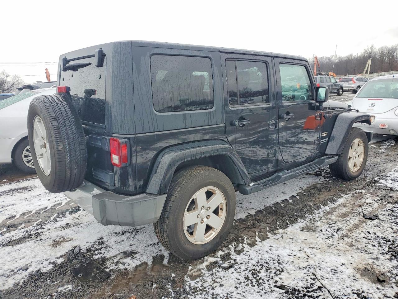 2010 JEEP WRANGLER UNLIMITED SAHARA photo 3