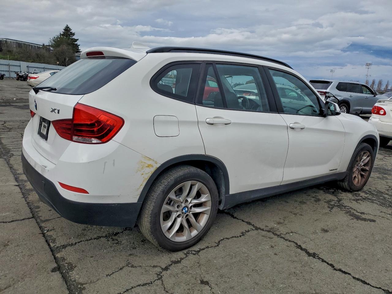2015 BMW X1 XDRIVE28I photo 3