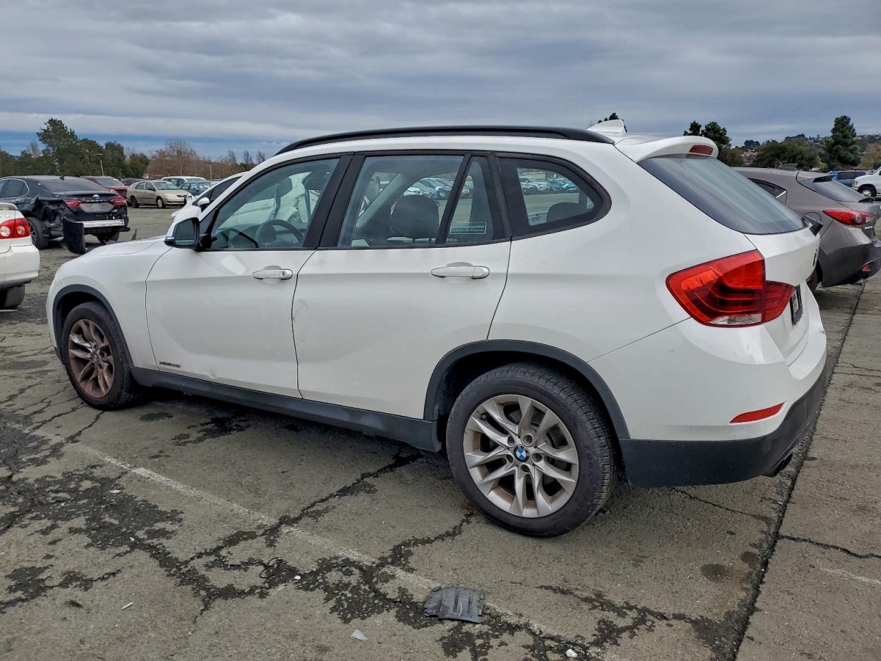 2015 BMW X1 XDRIVE28I photo 2