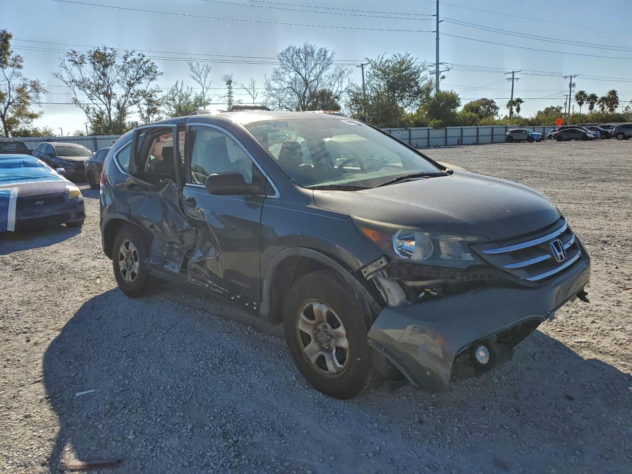 2013 HONDA CR-V LX photo 4