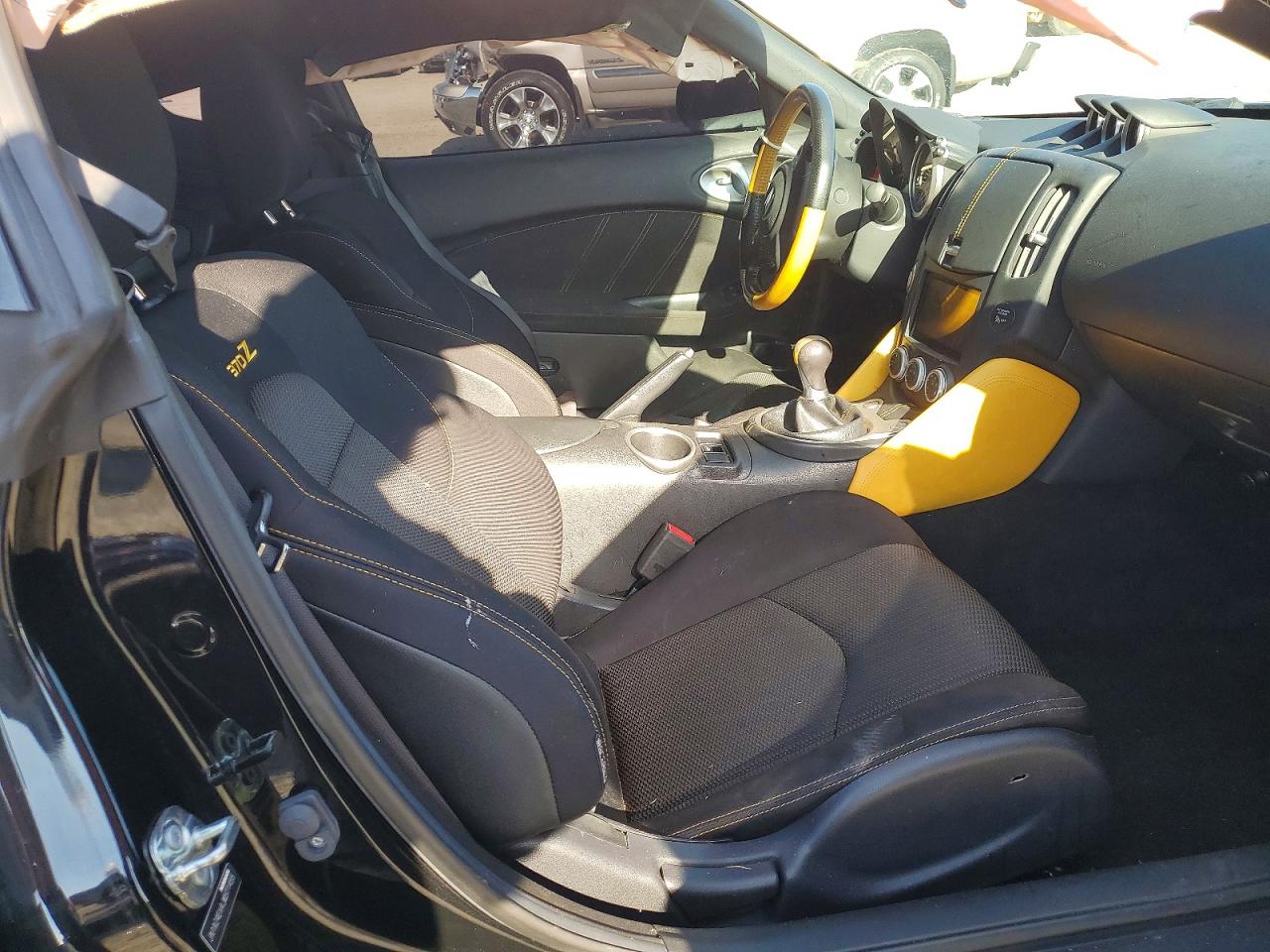 2018 NISSAN 370Z BASE photo 10