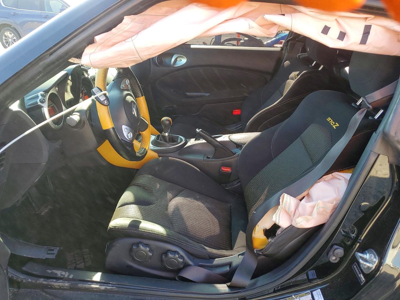 2018 NISSAN 370Z BASE photo 7