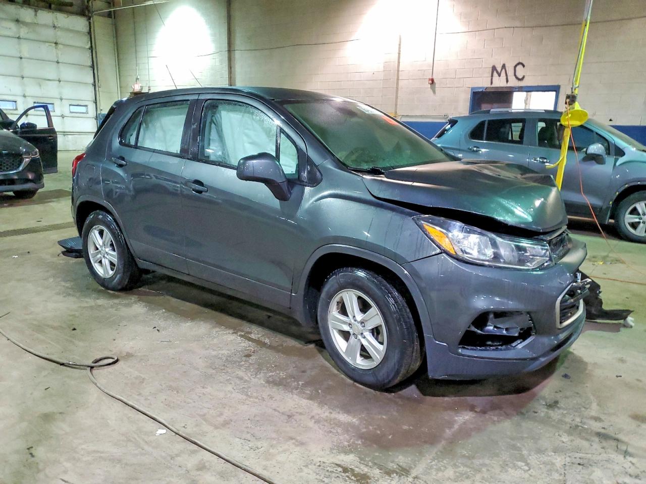 2019 CHEVROLET TRAX LS photo 4