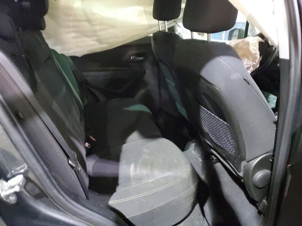 2019 CHEVROLET TRAX LS photo 11
