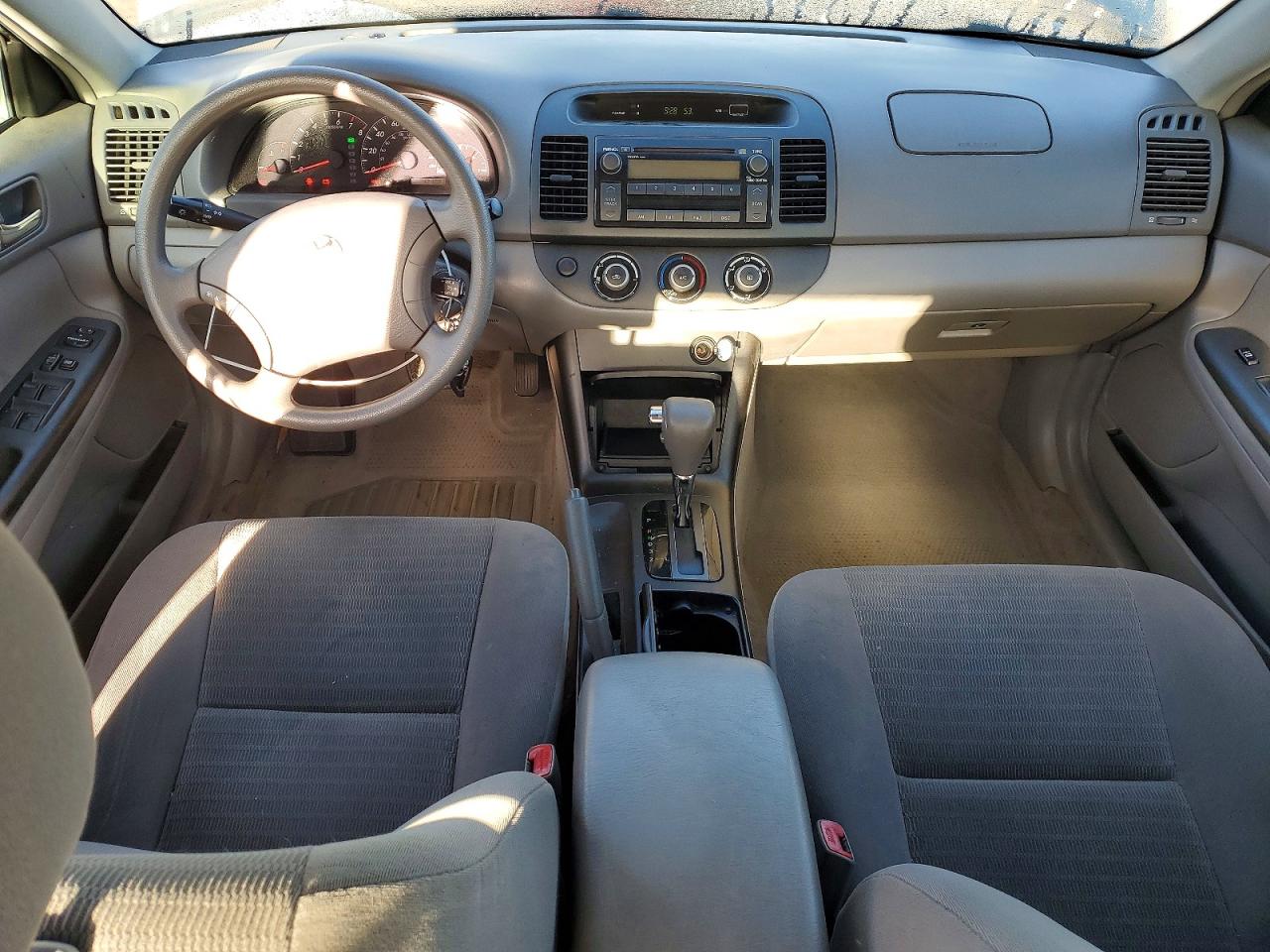 2005 TOYOTA CAMRY LE photo 8