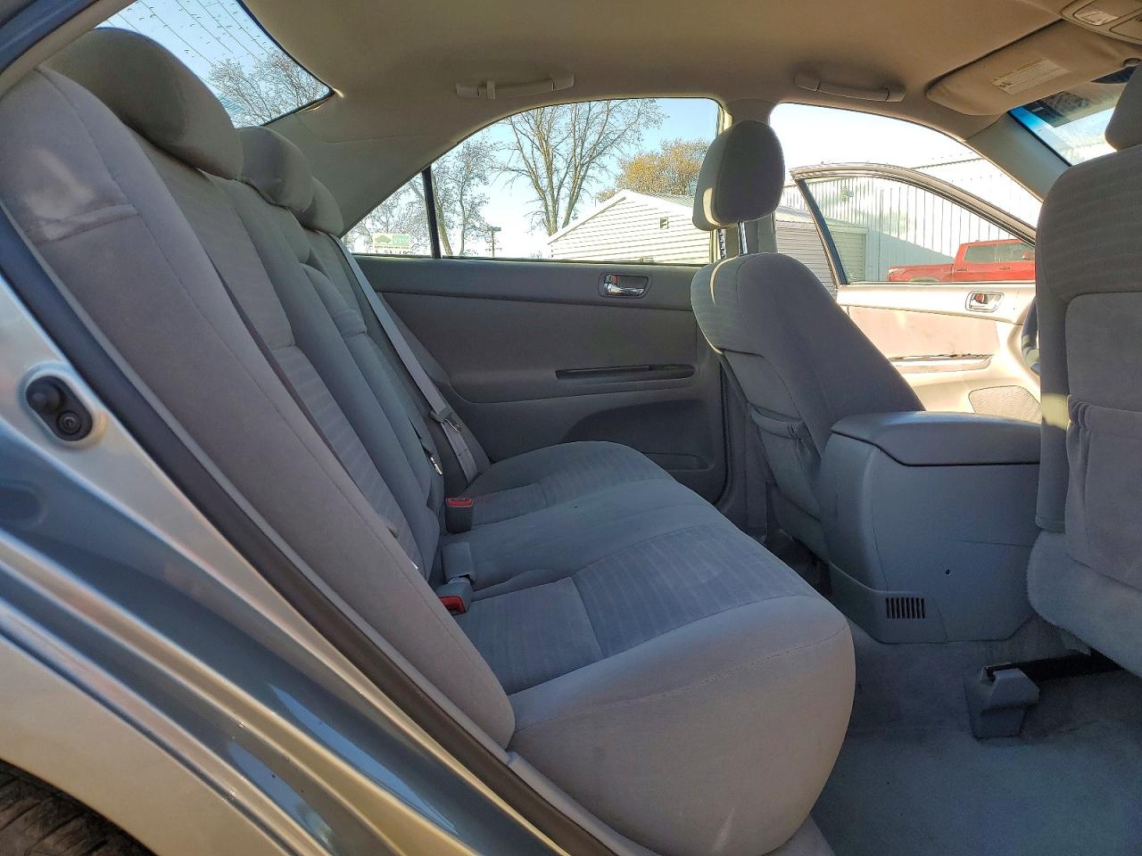 2005 TOYOTA CAMRY LE photo 10