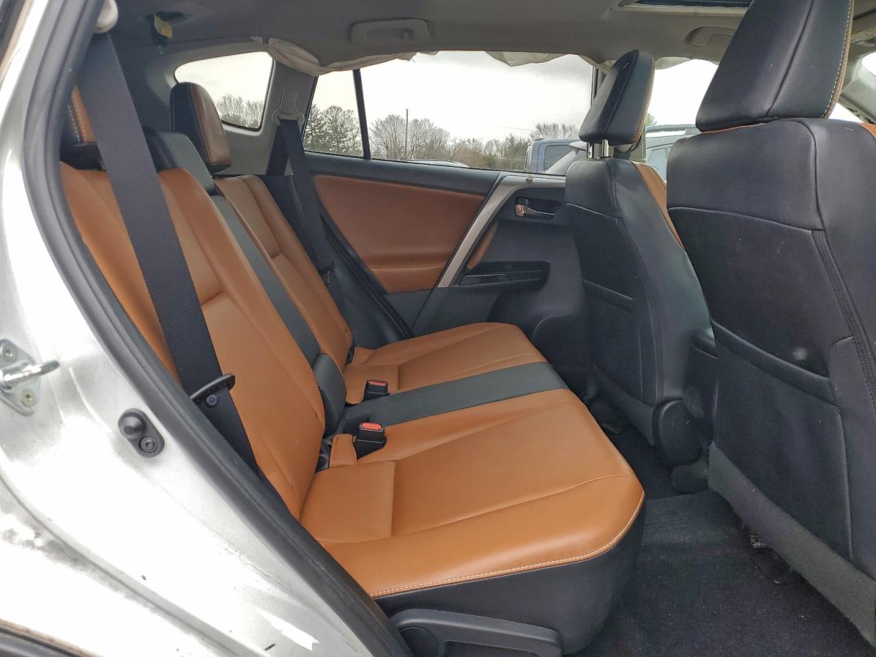 2018 TOYOTA RAV4 LIMITED photo 11