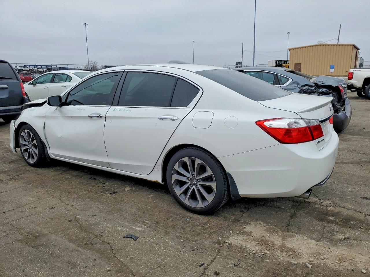 2015 HONDA ACCORD SPORT photo 2