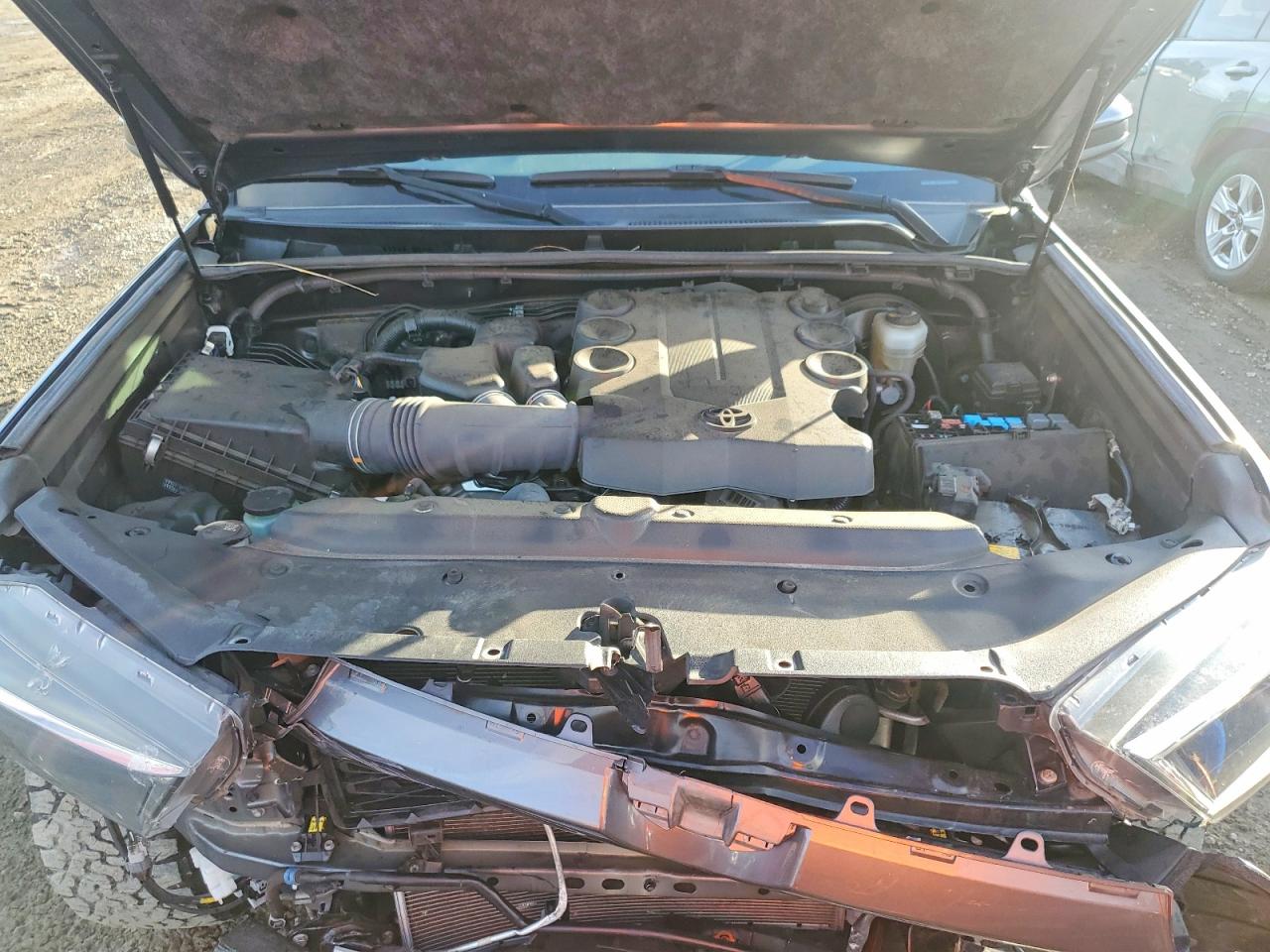 2022 TOYOTA 4RUNNER SR5 photo 12