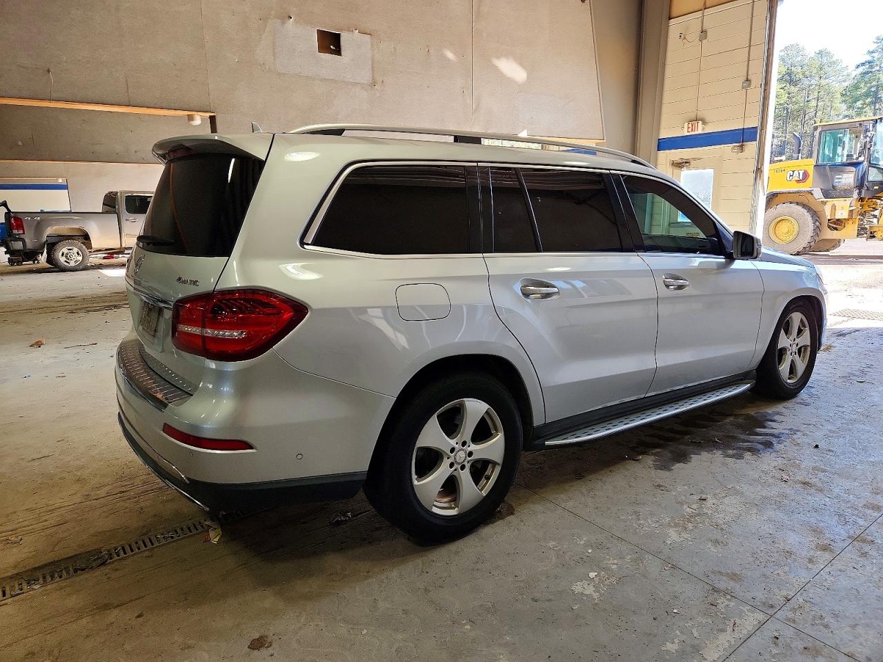 2017 MERCEDES-BENZ GLS 450 4MATIC photo 3
