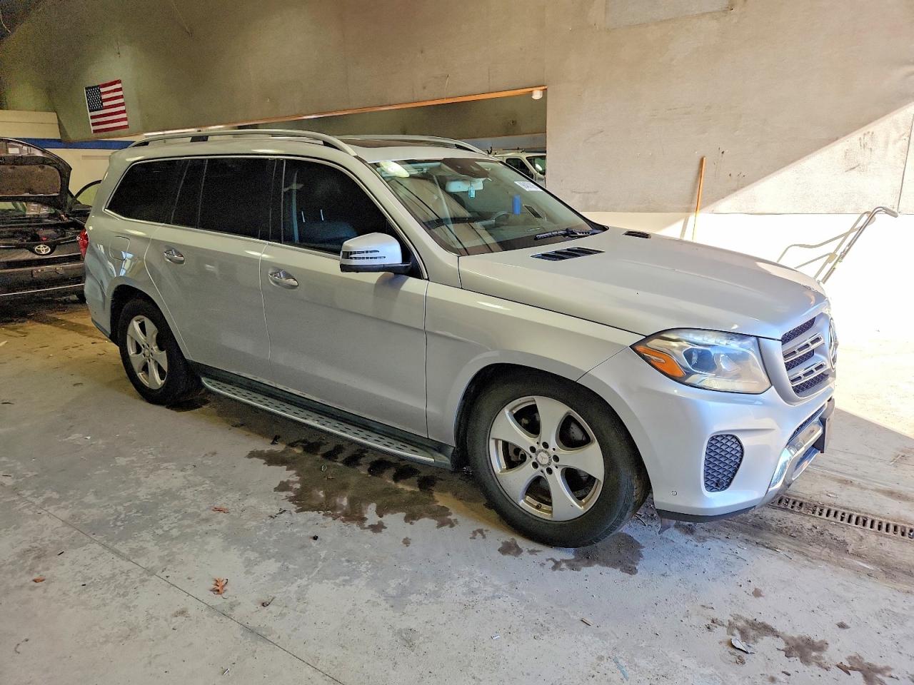 2017 MERCEDES-BENZ GLS 450 4MATIC photo 4