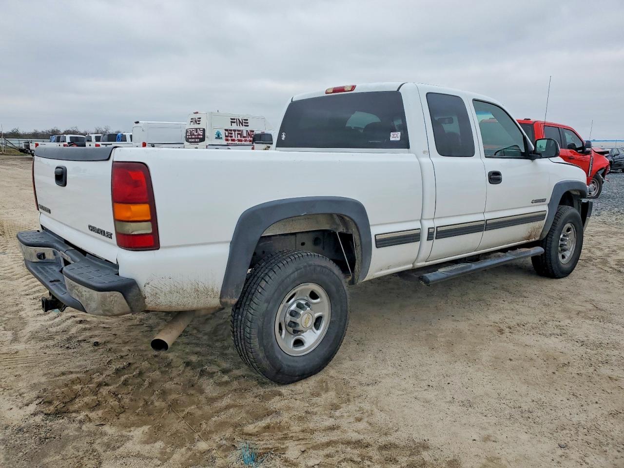 2002 CHEVROLET SILVERADO C2500 HEAVY DUTY photo 3