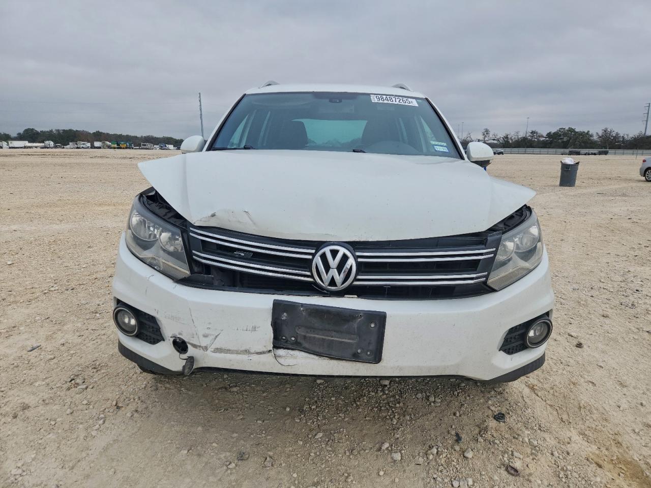 2016 VOLKSWAGEN TIGUAN S photo 5
