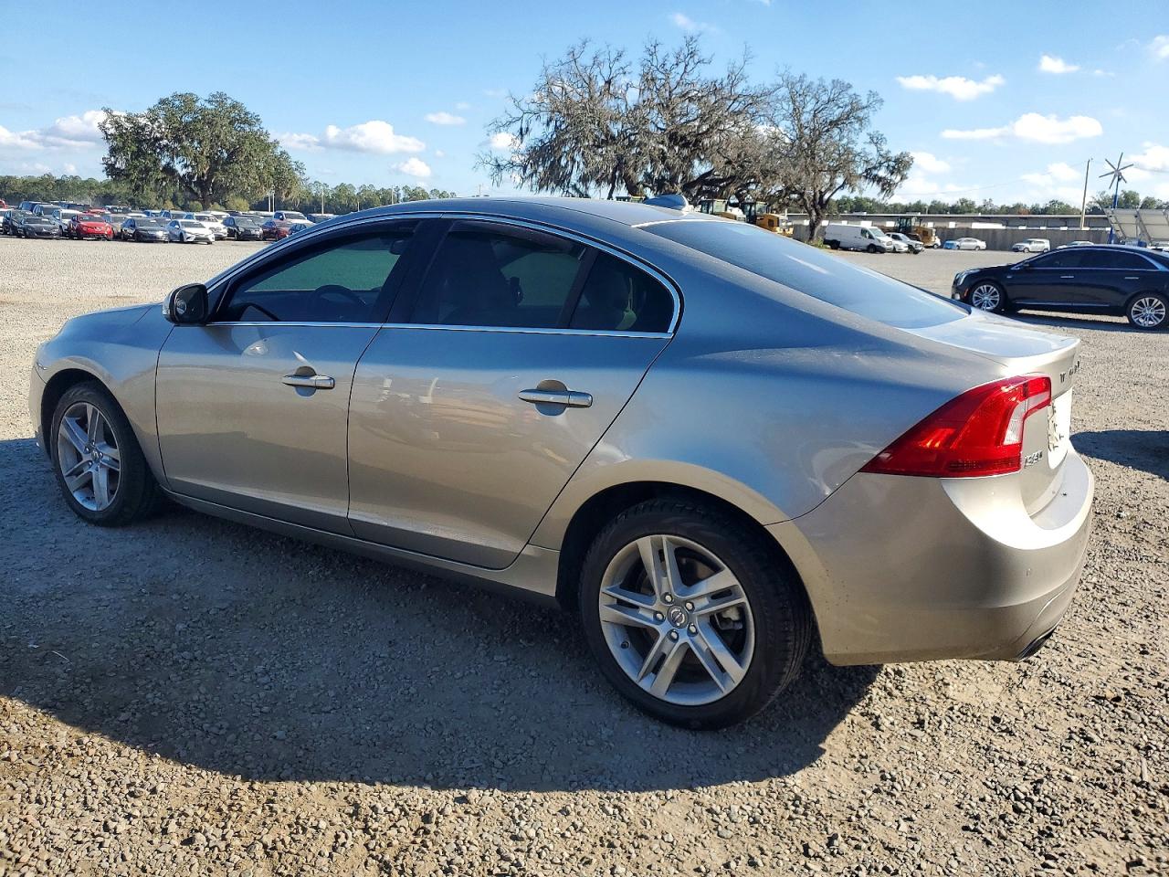2014 VOLVO S60 T5 photo 2